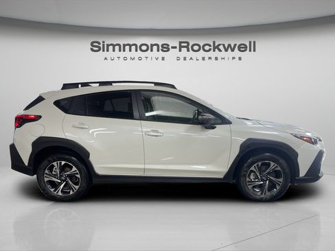 Used 2025 Subaru Crosstrek 2.5i Premium AWD/4WD image 6
