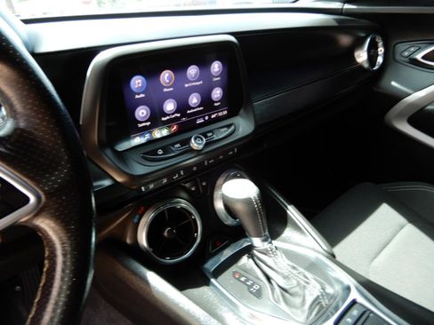 Used 2019 Chevrolet Camaro SS RWD image 13