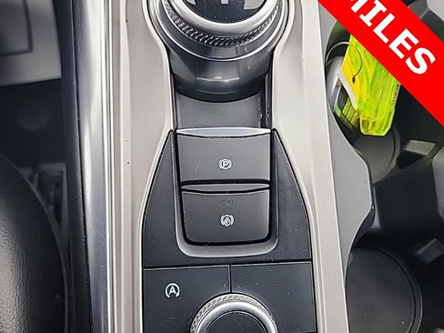 Used 2021 Ford Explorer XLT w/ Equipment Group 202A image 15