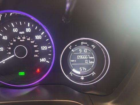 Used 2021 Honda HR-V LX image 18