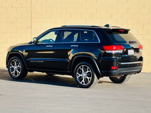 Used 2019 Jeep Grand Cherokee Limited AWD/4WD image 5