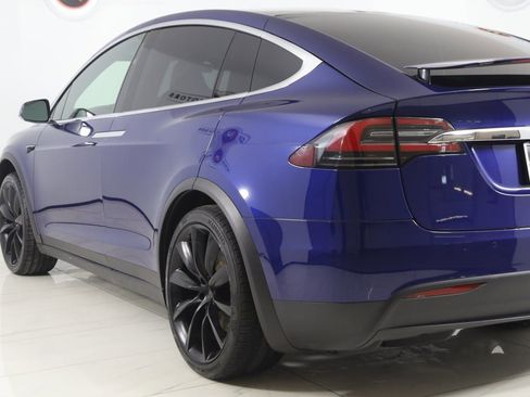 Used 2019 Tesla Model X 75D image 31