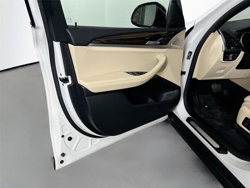 Used 2019 BMW X3 xDrive30i w/ Convenience Package image 16