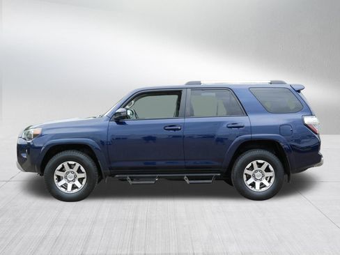 Used 2015 Toyota 4Runner Trail AWD/4WD image 4