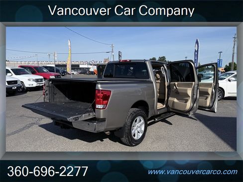 Used 2008 Nissan Titan SE AWD/4WD image 33