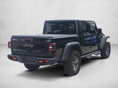 Used 2024 Jeep Gladiator Mojave AWD/4WD image 5