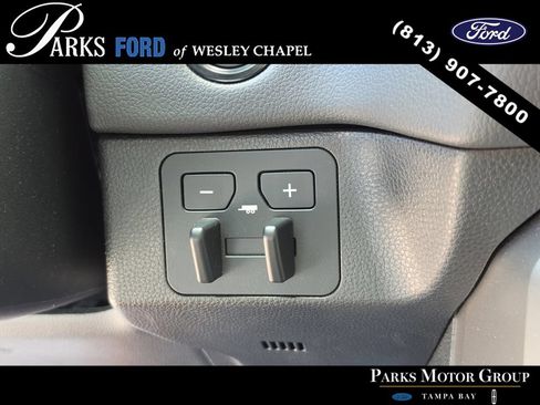 Used 2025 Toyota Tundra Limited AWD/4WD image 24
