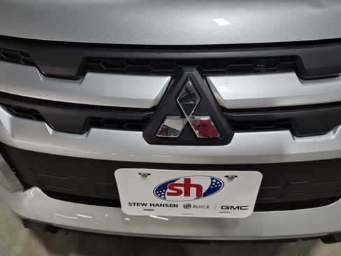 Used 2025 Mitsubishi Outlander Sport ES image 27