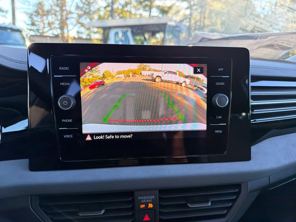 New 2027 Volkswagen Jetta SE FWD image 9