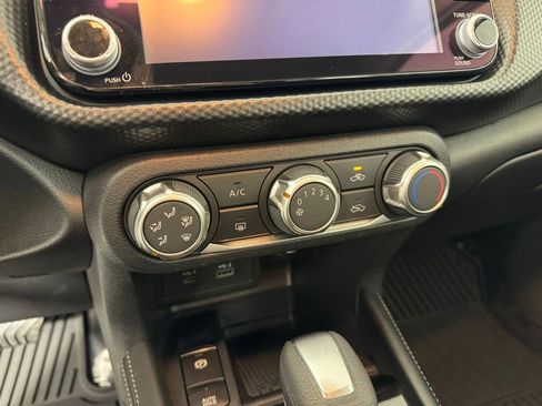 Used 2023 Nissan Kicks SV image 17