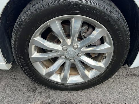 Used 2017 Chrysler 300 Limited w/ Value Package image 35