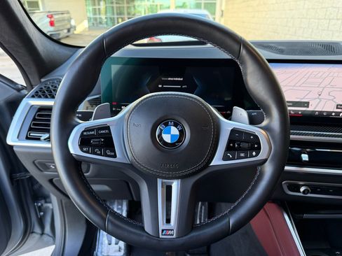Used 2025 BMW X6 M60i image 24