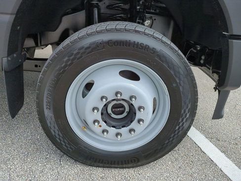 New 2026 Ford F550 4x4 Regular Cab Super Duty image 11