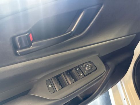 Used 2023 Toyota Prius LE FWD image 16