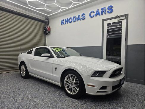 Used 2014 Ford Mustang Premium w/ Equipment Group 202A image 7