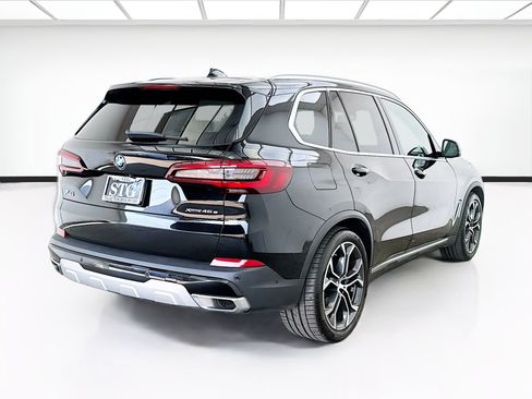 Used 2023 BMW X5 xDrive45e w/ Parking Assistance Package AWD/4WD image 4