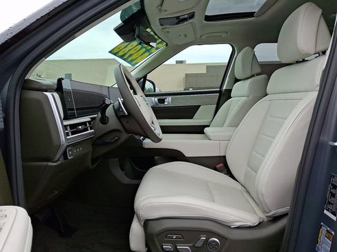Used 2024 Hyundai Santa Fe Calligraphy AWD/4WD image 13