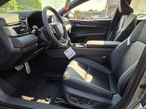 New 2026 Toyota Camry SE FWD image 4