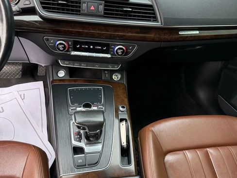 Used 2019 Audi Q5 2.0T Premium Plus w/ Premium Plus Package image 18