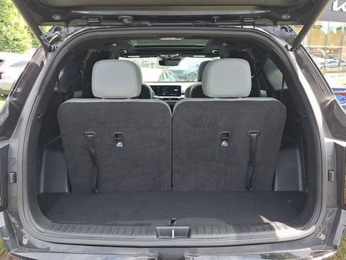 Certified 2024 Kia Sorento SX Prestige w/ Sage Leather Package AWD/4WD image 29