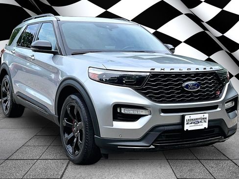 Used 2022 Ford Explorer ST w/ Equipment Group 401A AWD/4WD image 11