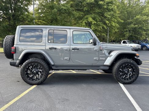 Used 2023 Jeep Wrangler Unlimited Sahara w/ LED Lighting Group AWD/4WD image 22