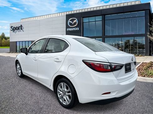 Used 2018 Toyota Yaris iA image 5