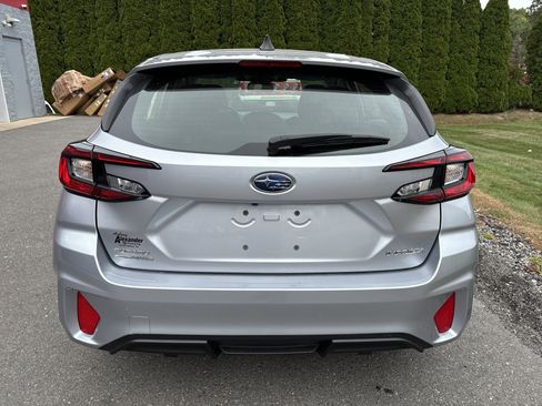 Used 2024 Subaru Impreza 2.0i image 4