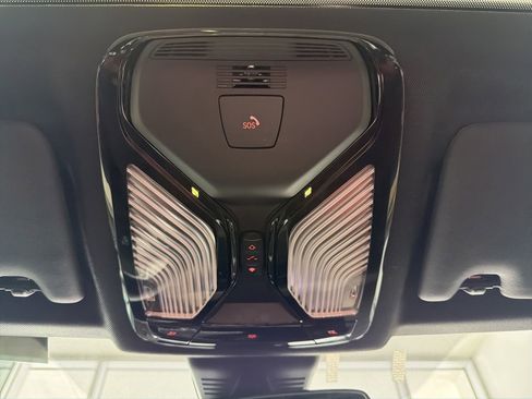 Used 2025 BMW 330i xDrive Sedan w/ M Sport Package image 30