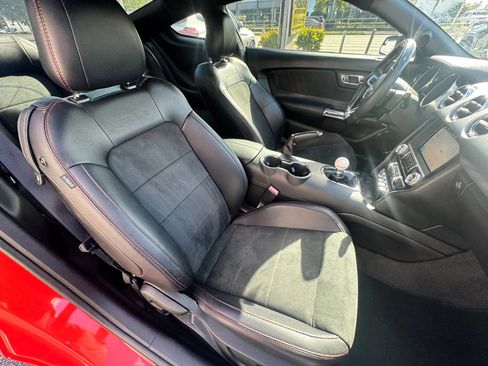 Used 2016 Ford Mustang GT Premium RWD image 18