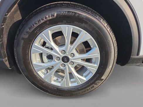 Used 2025 Ford Escape Active w/ Tech Pack #1 FWD image 38