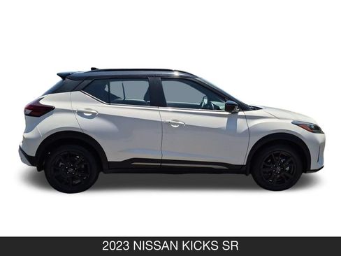 Certified 2023 Nissan Kicks SR FWD image 6