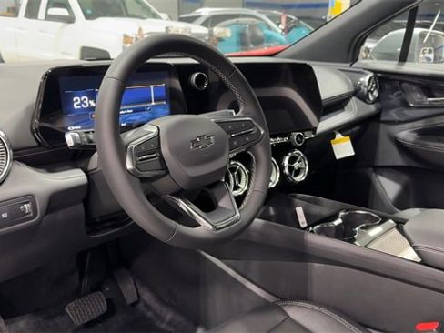 New 2026 Chevrolet Blazer EV LT image 8