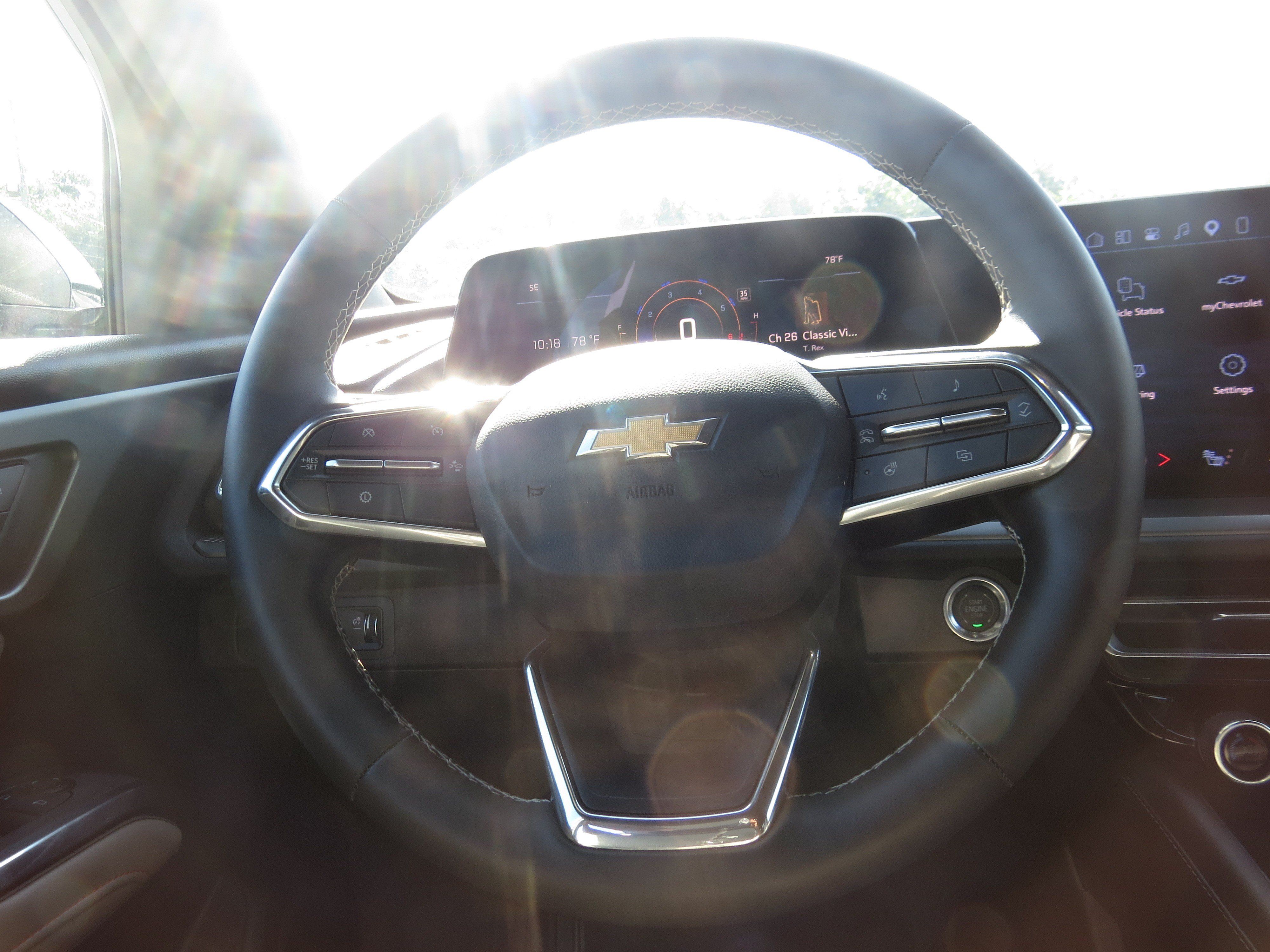 Used 2026 Chevrolet Traverse LT w/ Driver Confidence Package FWD image 25