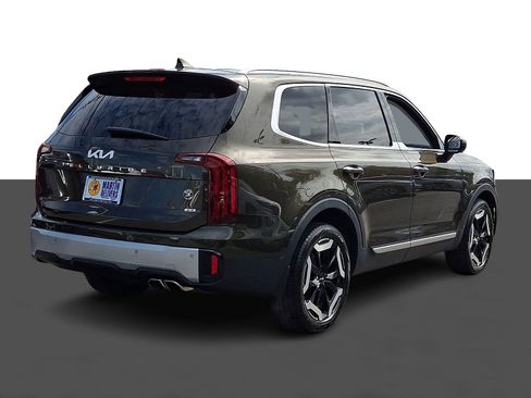 Certified 2023 Kia Telluride S w/ S Sunroof Package AWD/4WD image 6