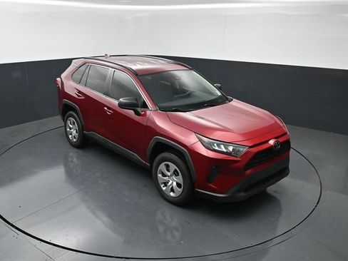 Used 2021 Toyota RAV4 LE FWD image 19