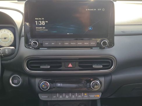 Used 2023 Hyundai Kona Limited image 23