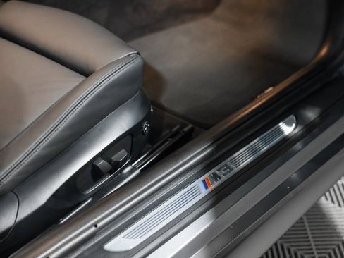 Used 2011 BMW M3 Coupe image 24