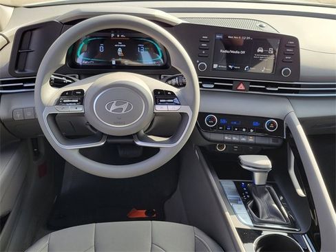 New 2026 Hyundai Elantra Blue image 4