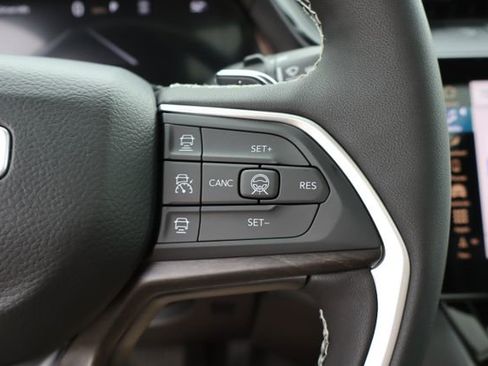 New 2026 Jeep Grand Cherokee Limited image 16