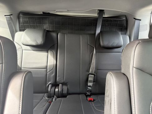 Used 2018 GMC Yukon SLT w/ HD Trailering Package AWD/4WD image 19