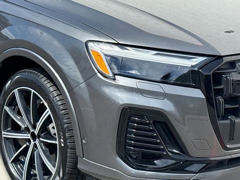 Used 2025 Audi Q7 2.0T Premium Plus w/ Premium Plus Package AWD/4WD image 10