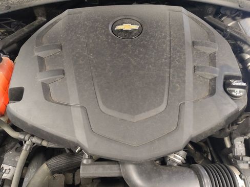 Used 2020 Chevrolet Camaro LT RWD image 30