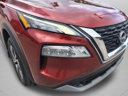 Certified 2023 Nissan Rogue SV FWD image 11