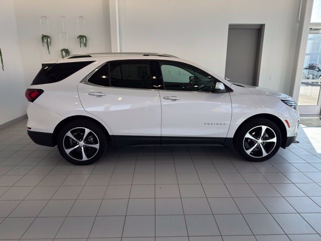 Used 2024 Chevrolet Equinox Premier AWD/4WD image 40