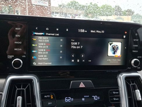 Used 2023 Kia Sorento SX AWD/4WD image 19