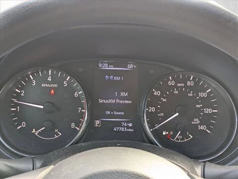 Used 2017 Nissan Rogue Sport SV image 11