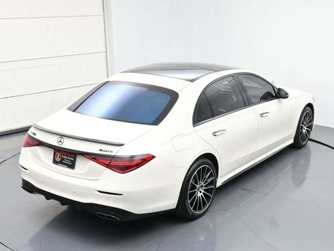 Used 2022 Mercedes-Benz S 580 4MATIC Sedan w/ AMG Line Package image 44