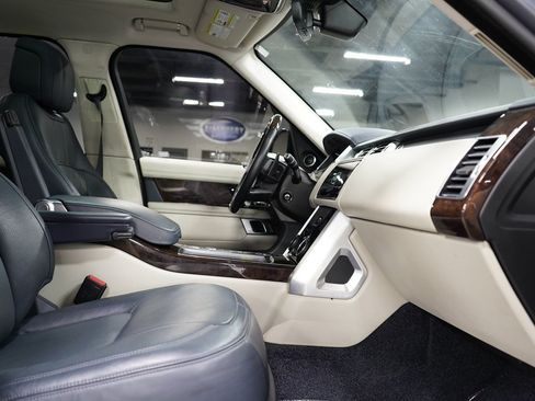 Used 2020 Land Rover Range Rover HSE AWD/4WD image 23