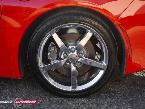 Used 2014 Chevrolet Corvette Stingray Convertible image 12